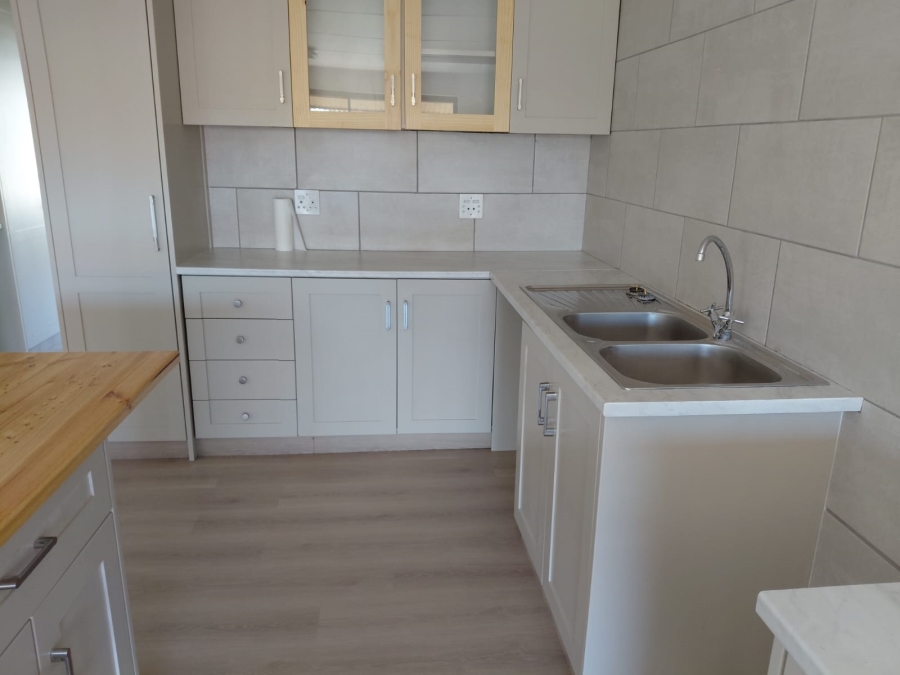 To Let 1 Bedroom Property for Rent in Strand North Western Cape